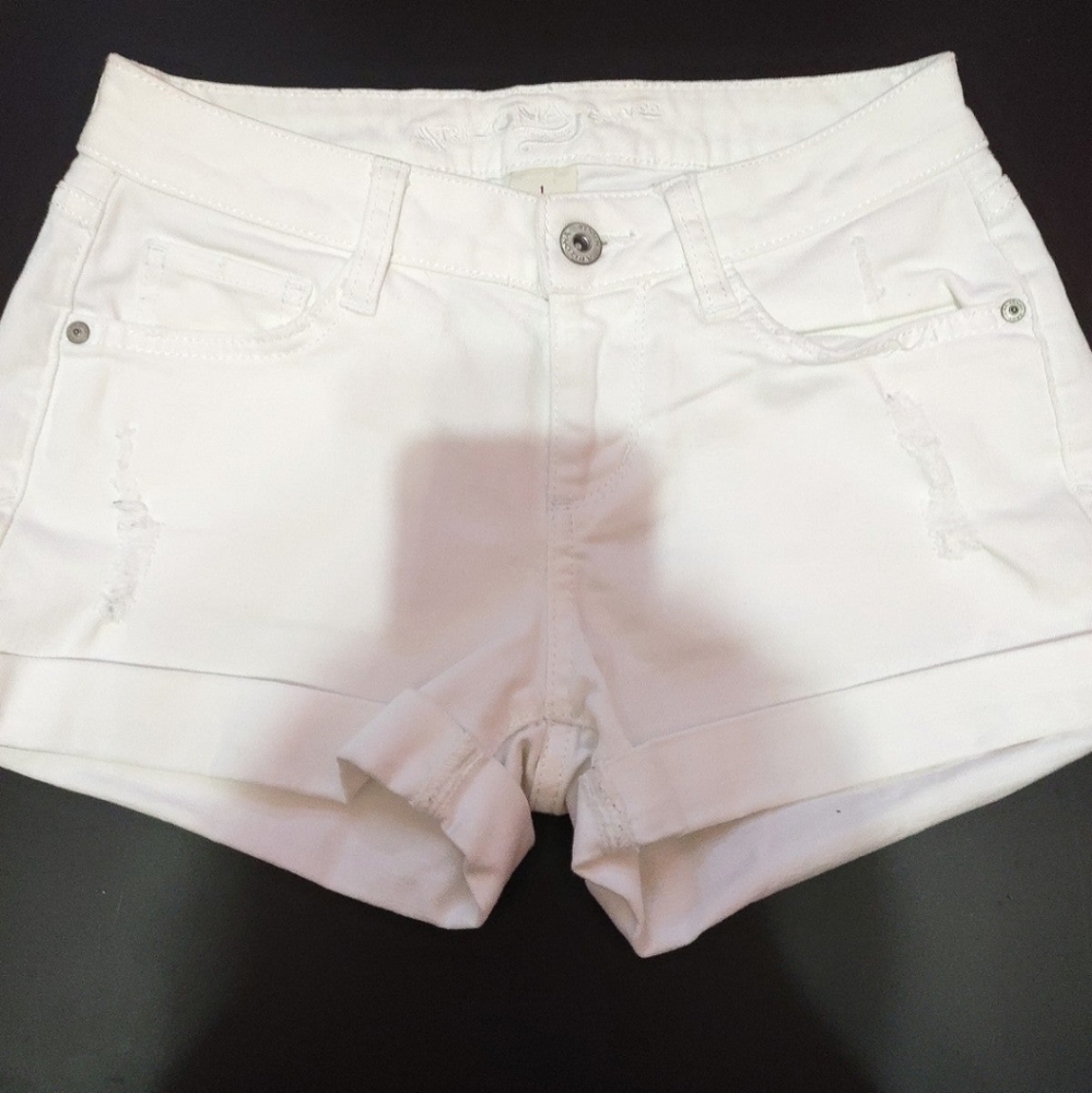 Arizona Jean Co. White denim shorts, Size 1 juniors